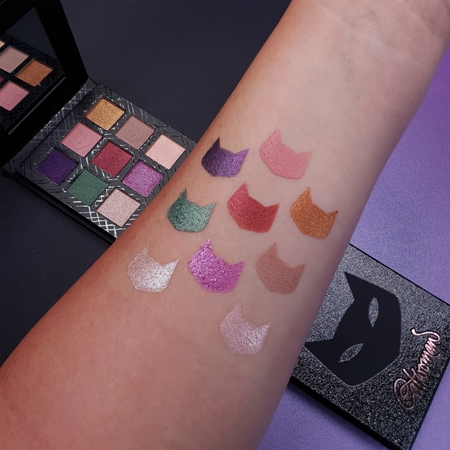 Makeup Revolution Dc Collection X Catwoman Acu Nu Palete Notino Lv