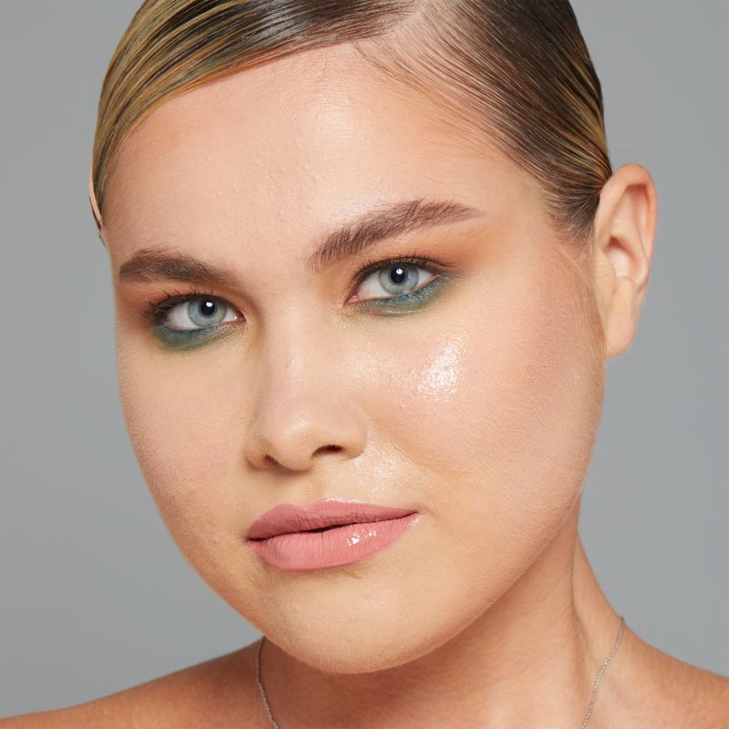 NYX Professional Makeup Makeup Setting Spray Dewy спрей для фіксації 02 Dewy Finish / Long Lasting
NYX Professional Makeup Makeup Setting Spray Dewy спрей для фіксації 02 Dewy Finish / Long Lasting