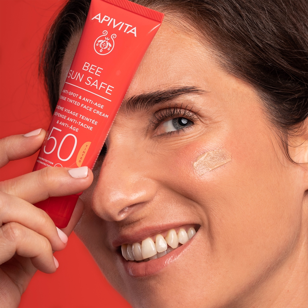 Apivita Bee Sun Safe Anti-age Face Tinted SPF50 | Brza dostava | notino.hr