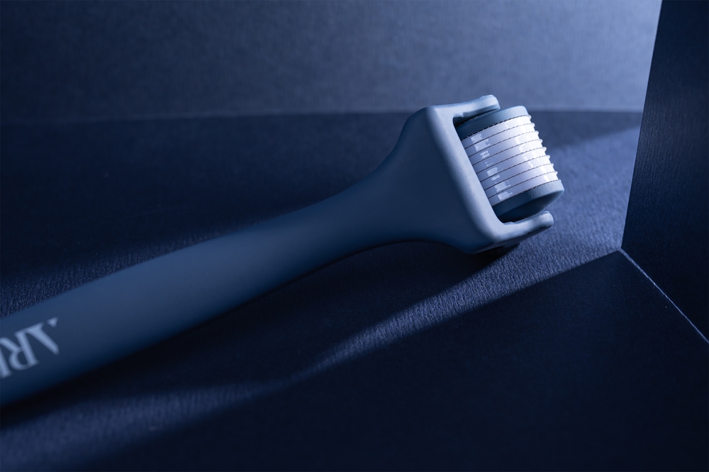 Роллер для бороды Aristocrat Beard Roller с микроиглами, для поддержки роста бороды, 1 шт — фото 3