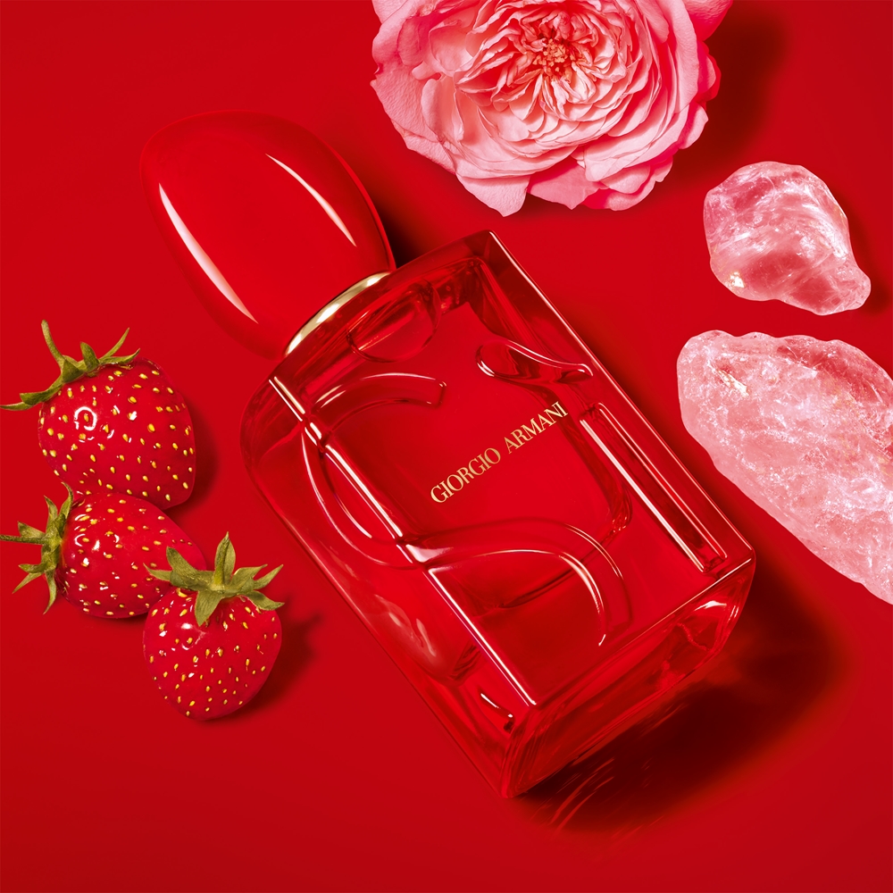 Armani Sì Passione Red Musk Eau de Parfum for women | notino.ie