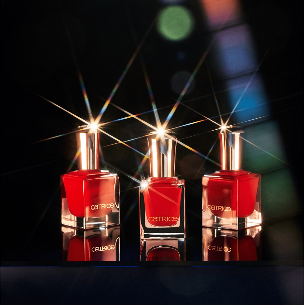 Catrice MAGIC CHRISTMAS STORY Nagelfolien | 24 Stück, Weihnachtliches Design | Einfach Aufzukleben & Zu Entfernen