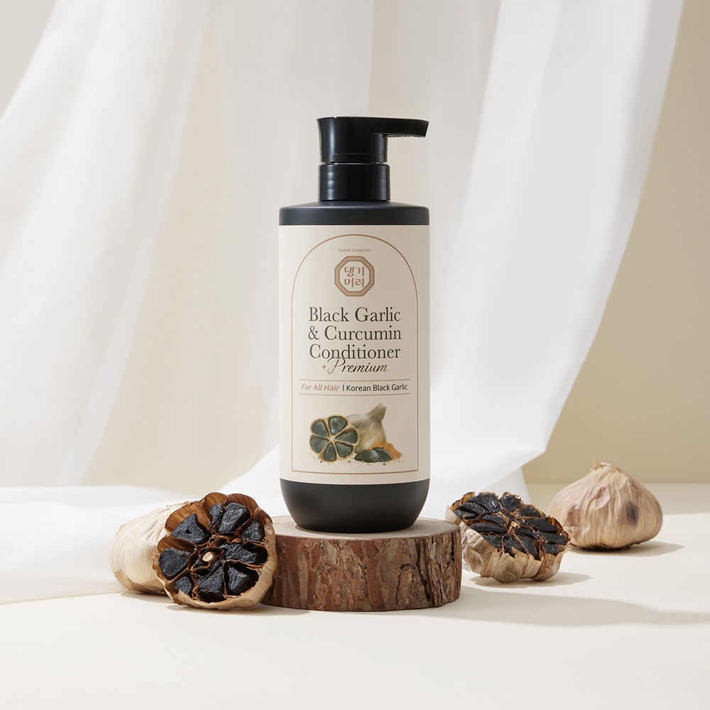 [Daeng Gi Meo Ri] Premium Black Garlic & Curcumin Shampoo 500ml