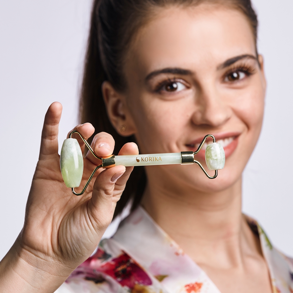 KORIKA Tools Face Roller & Gua Sha masážny valček na tvár a masážna