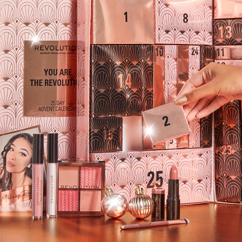 Makeup Revolution Advent Calendar You Are The Revolution advento