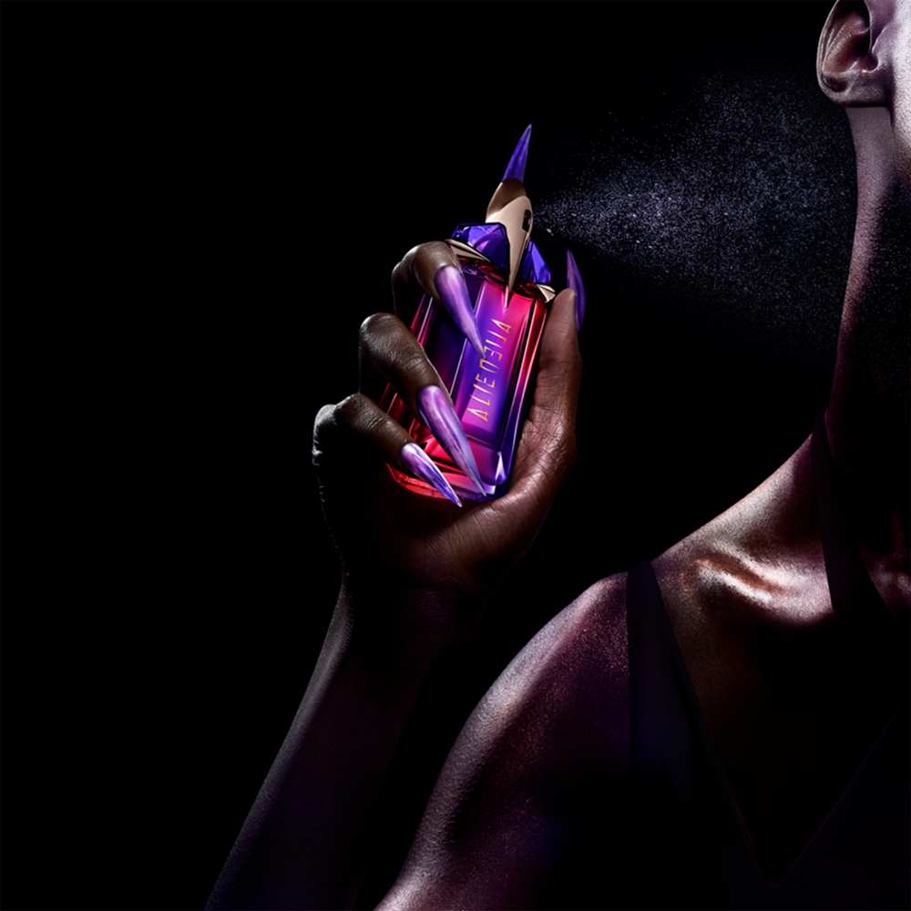 Mugler Alien Hypersense parfémovaná voda plnitelná pro ženy | notino.cz