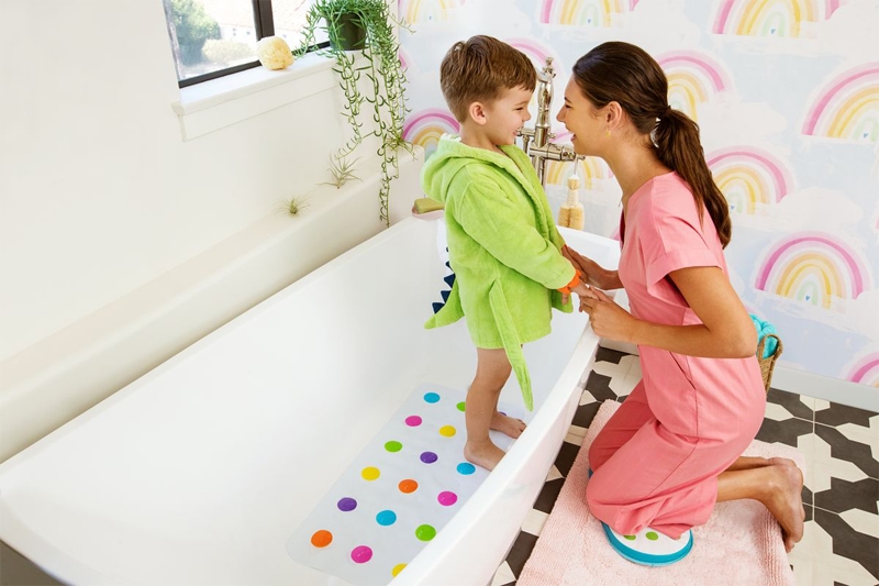 Munchkin Bath Dots Bath Mat protuklizna podloga Notino.hr