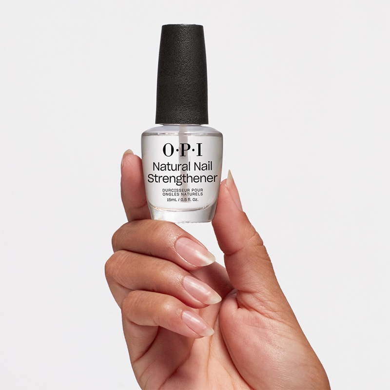 OPI Natural Nail Strengthener podlaga za lak z učvrstitvenim učinkom notino.si