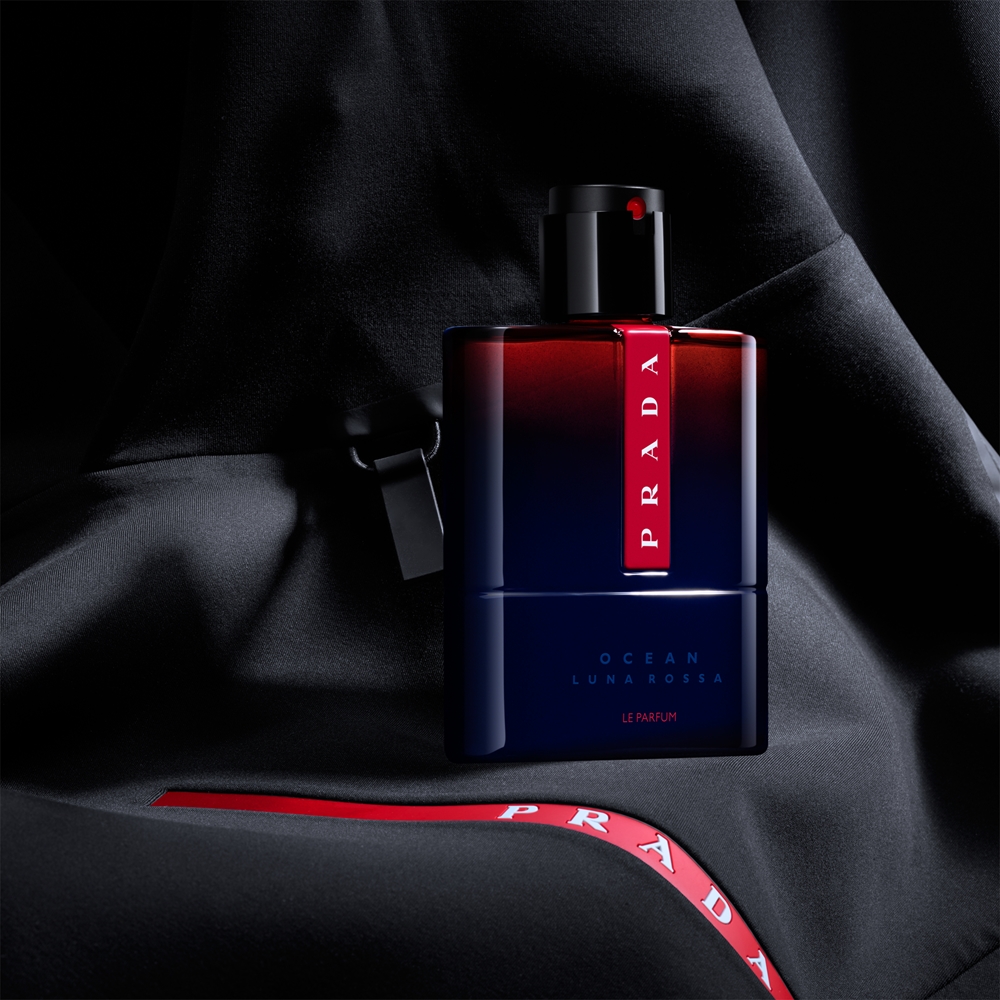 Prada Luna Rossa Ocean perfume refillable for men | notino.co.uk