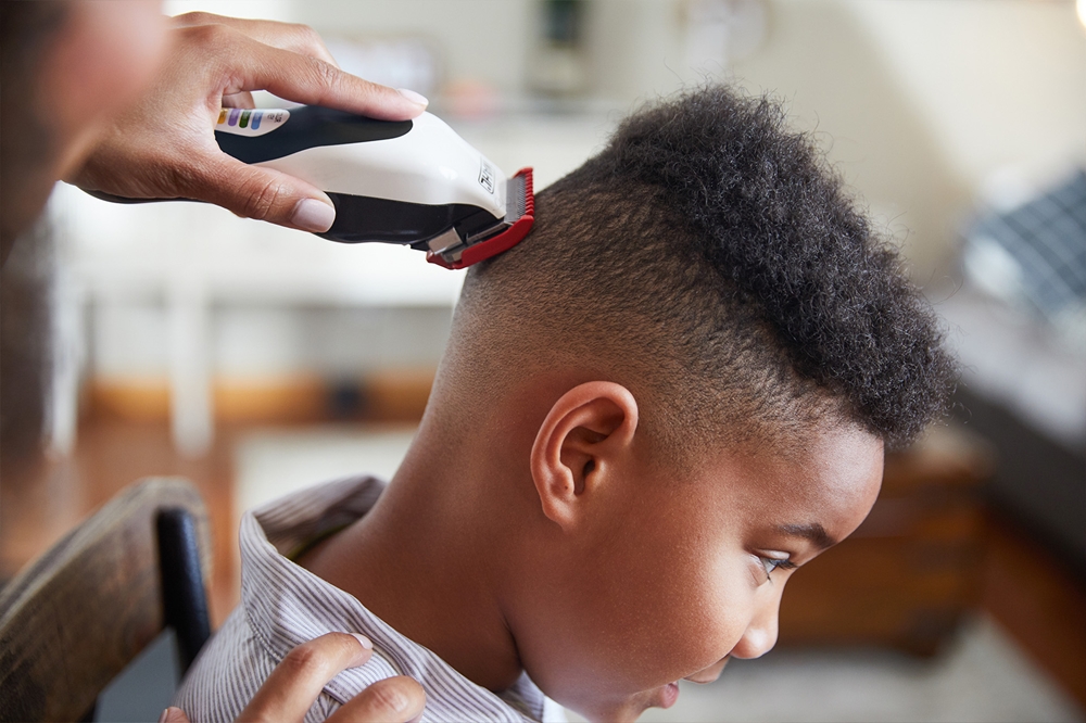 Машинка для стрижки Wahl Color Pro Plus сетевая, 10 цветных насадок, самозатачивающиеся ножи — фото 5