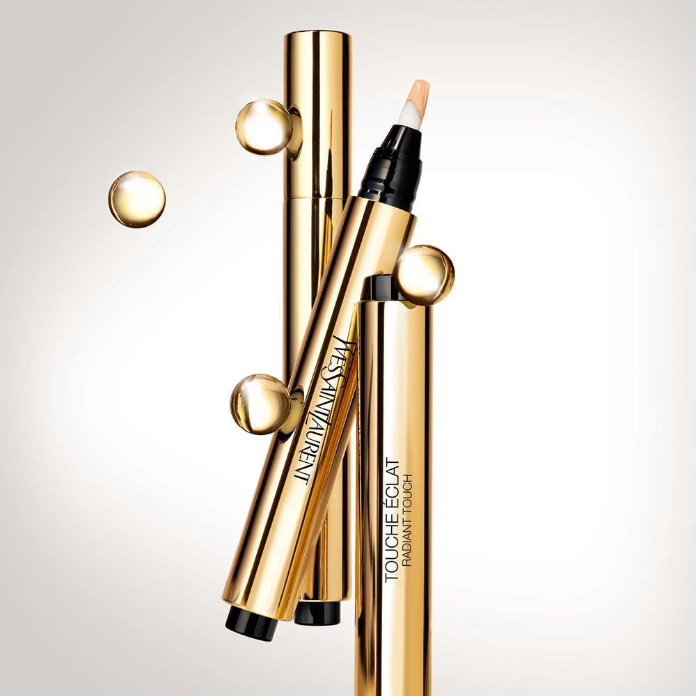Yves Saint Laurent Touche Éclat Radiant Touch highlighter pen with ...