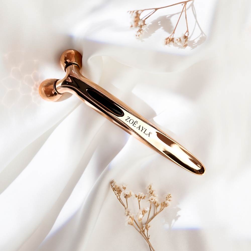 Zoë Ayla 3D Roller Massager Mini - Роллер для массажа лица Zoe Ayla 3D Roller Massager Mini компактный, для повседневного ухода, 1 шт, 1 шт — фото 2