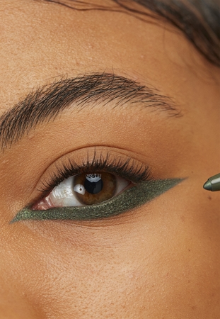 3INA The 24H Automatic Eye Pencil dlouhotrvající tužka na oči