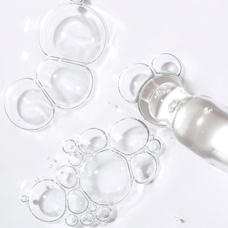 3INA The Vit C Orange Serum kirkastava kasvoseerumi sisältää C-vitamiinia