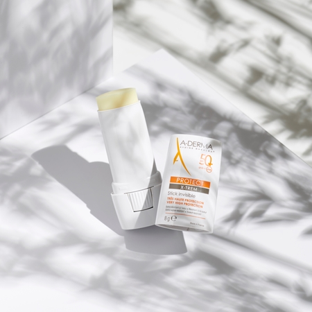 A-Derma Protect X-Trem Invisible Stick zaštitni stick za osjetljiva područja SPF 50+