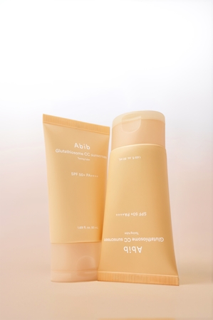 Abib Glutathiosome CC Sunscreen Toning Tube Προστατευτικό υγρό προσώπου με χρώμα με αποτέλεσμα λάμψης