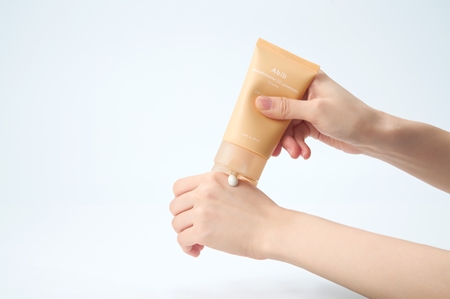 Abib Glutathiosome CC Sunscreen Toning Tube Προστατευτικό υγρό προσώπου με χρώμα με αποτέλεσμα λάμψης
