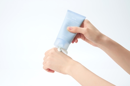 Abib Sedum Hyaluron Watery Tube Sunscreen crème solaire visage avec effets apaisants