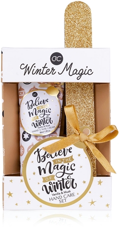 Accentra Believe in the Magic of Winter dárková sada Vanilla & Musk (na ruce)