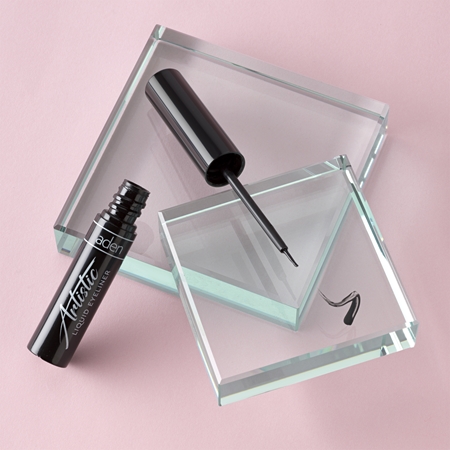 Aden Cosmetics Artistic liquid eyeliner