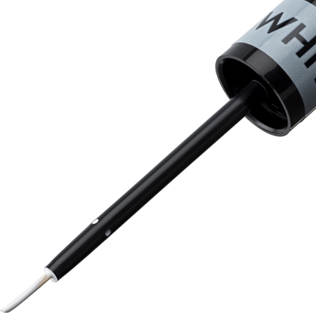 Aden Cosmetics Artistic liquid eyeliner