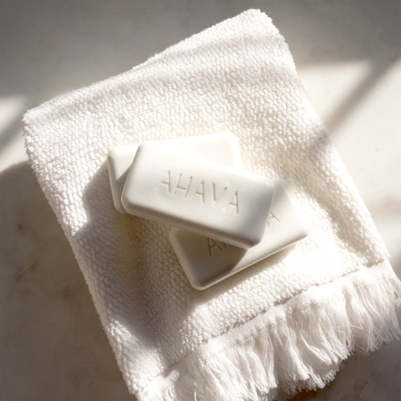 AHAVA Dead Sea Salt drėkinamasis muilas su Negyvosios jūros druska