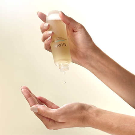 AHAVA Time To Smooth veido priežiūros esencija su mineralais