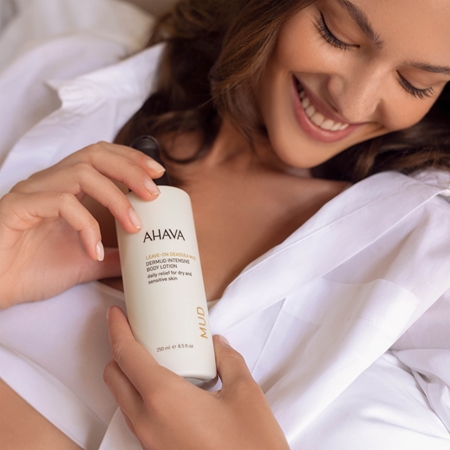 AHAVA Dead Sea Mud intenzivně hydratační tělové mléko s minerály z Mrtvého moře