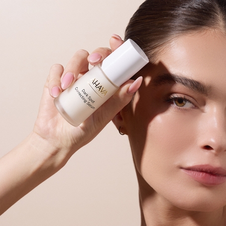 AHAVA Even Tone kirkastava seerumi pigmenttiläiskien ehkäisyyn