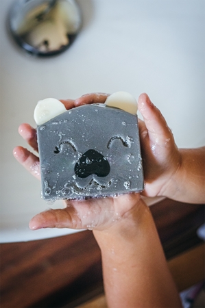 Almara Soap My Happy Koala мило ручної роботи з ароматом малини