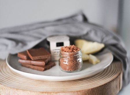 Almara Soap Lip Scrub sugar scrub for lips