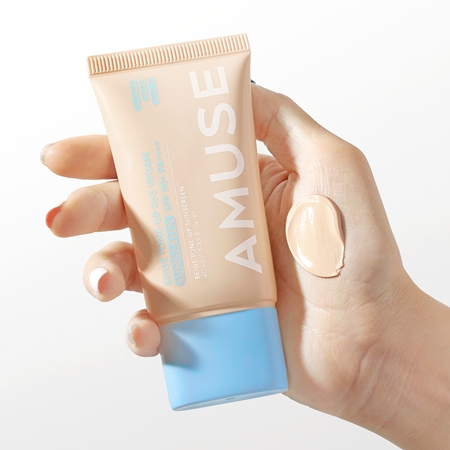 AMUSE Beige Tone-Up 365 Vegan Sunscreen fluide solaire teinté pour un teint unifié