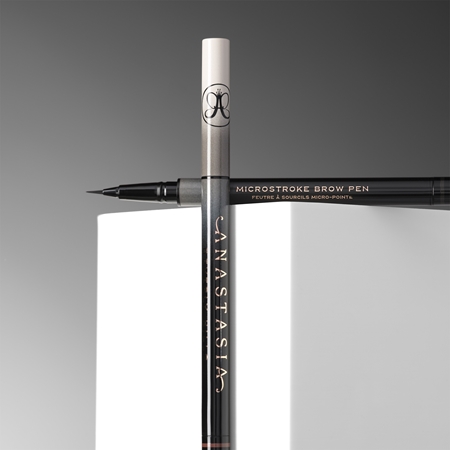 Anastasia Beverly Hills MicroStroke Brow Pen Eyebrow Pen with brush