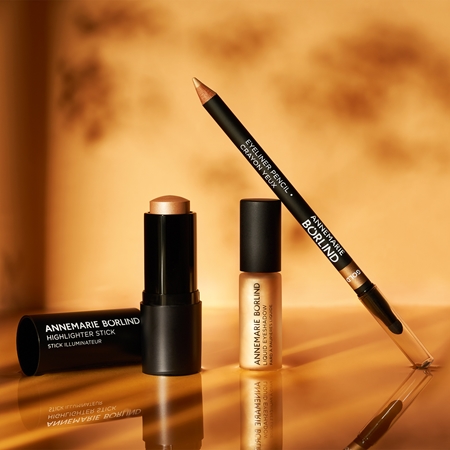 ANNEMARIE BÖRLIND Golden Hour Liquid Eye Shadow tekoče senčilo za oči z vlažilnim učinkom