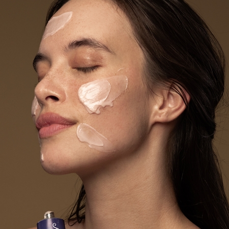 Antipodes Flora Probiotic Skin-Rescue Hyaluronic Mask Revitalizing Face Mask with probiotics