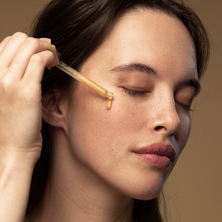 Antipodes Glow Vitamin C Brightening Serum to treat the first signs of skin ageing