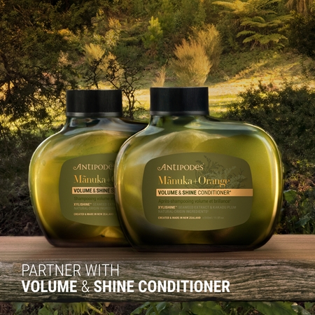 Antipodes Mᾱnuka + Orange Volume & Shine objemový šampón na lesk a hebkosť vlasov