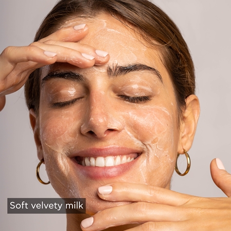 Apivita Cleansing Milk Face & Eyes mleczko oczyszczające 3w1 do twarzy i okolic oczu
