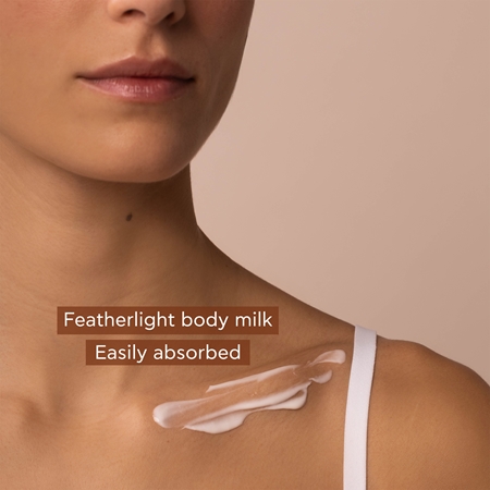 Apivita Pure Jasmine Body Milk nawilżające mleczko do ciała