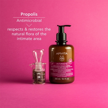 Apivita Intimate Lady Creamy Cleanser nežni gel za intimno higieno za vsakodnevno uporabo