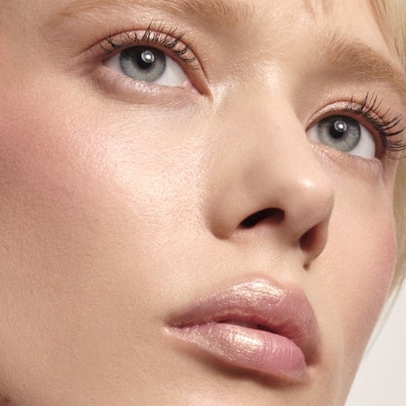 Armani Prisma Glass Icy Plumper gloss para um volume extra