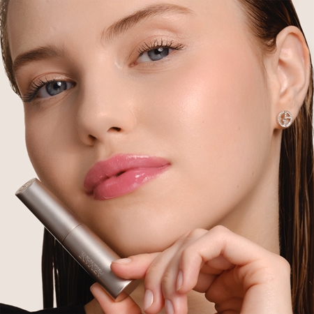 Armani Prisma Flash Lip Balm lip balm