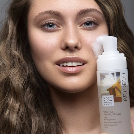 ARTDECO Skin Yoga White Tea krémová čisticí pěna na obličej