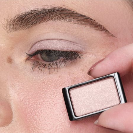 ARTDECO Eyeshadow Glamour puuterimainen luomiväri kätevässä magneettisessa kotelossa