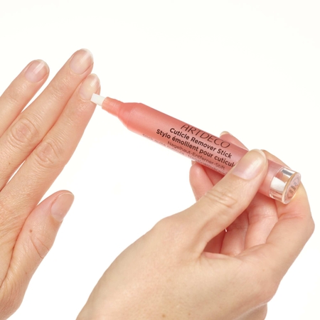 ARTDECO Cuticle Remover стик за отстраняване на кожички