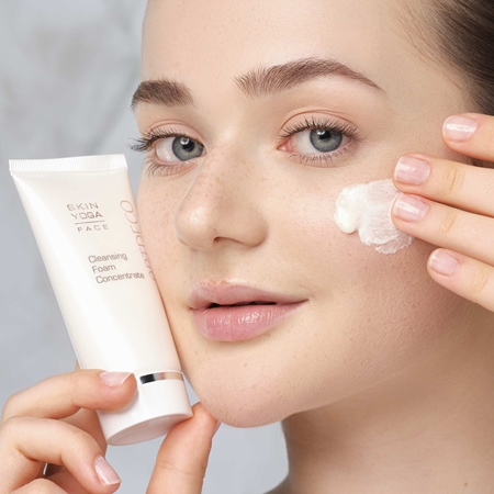ARTDECO Skin Yoga čisticí pěna s peelingovým efektem