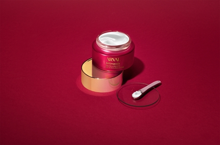 Arval Antimacula Face & Neck Urban Defense SPF50 Protective Cream to treat dark spots