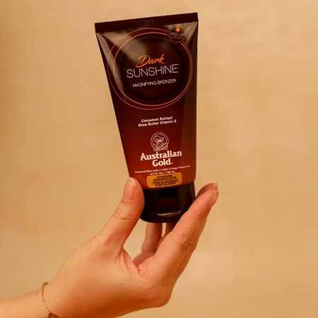 Australian Gold Dark Sunshine bronzing lotion for a deep tan