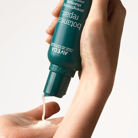 Aveda Botanical Repair™ Strengthening Shampoo Versterkende Shampoo voor Beschadigd Haar