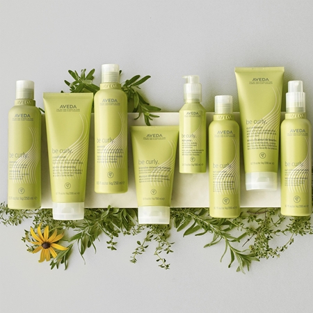 Aveda Be Curly™ Enhancer στάιλινγκ κρέμα για ορισμό των κυμάτων